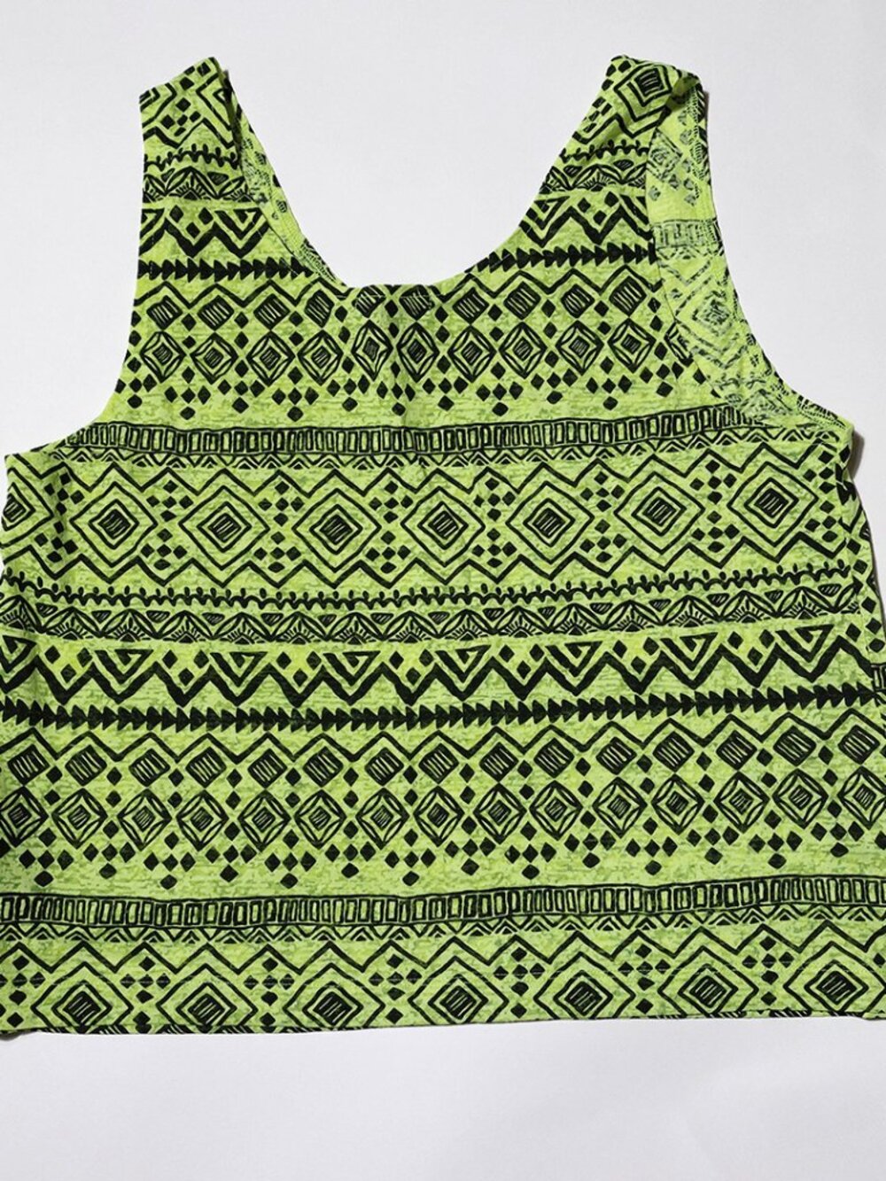 Abstract Line Print Tank Top - Picture 2 of 3